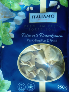 Tortellini Pesto mit Pinienkernen